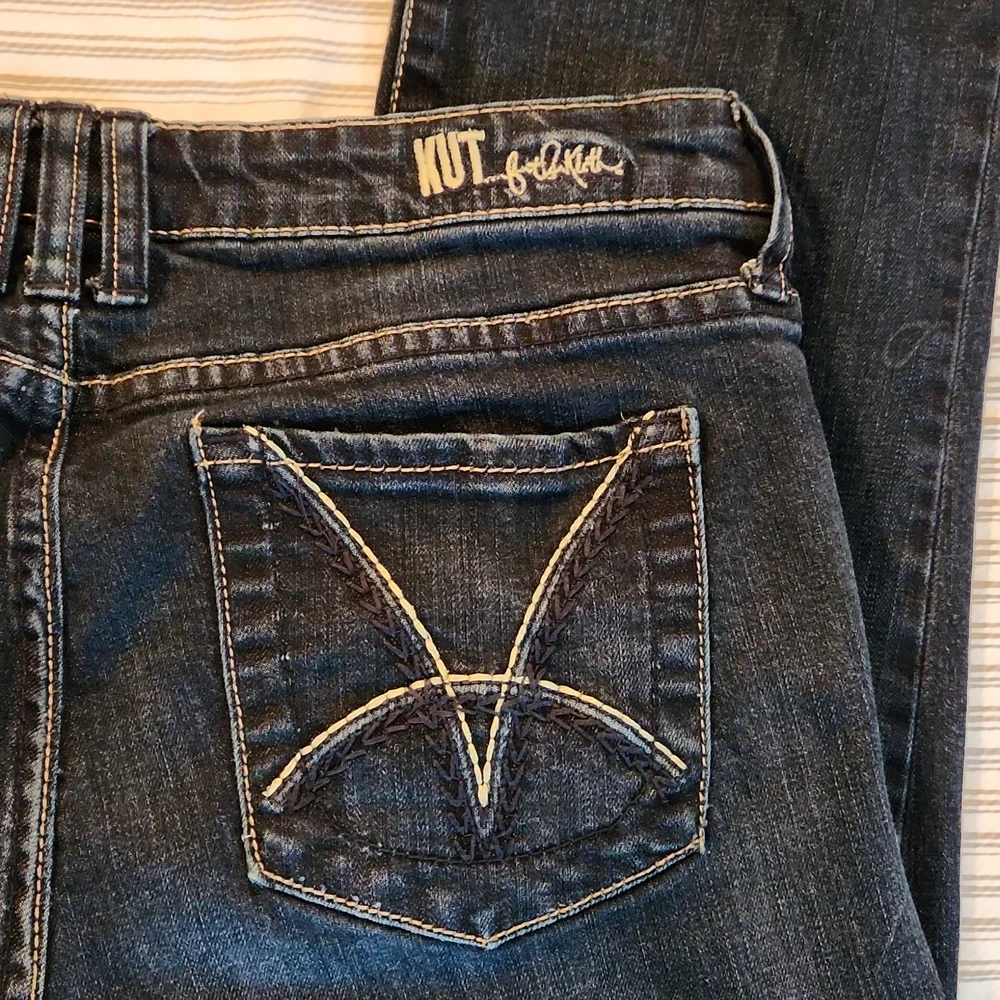ON HOLD KUT FROM THE KLOTH Women's Jeans 10. Please review description. - Picture 8 of 12